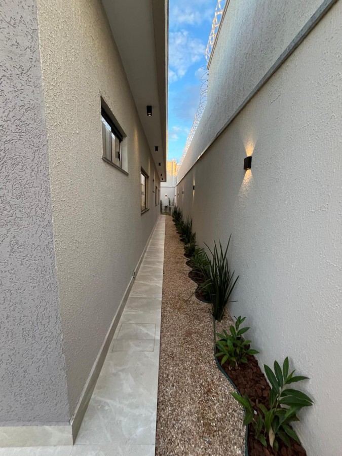 Casa para Venda em Goiânia, Residencial Kátia, 3 dormitórios, 3 suítes, 4 banheiros, 3 vagas — foto