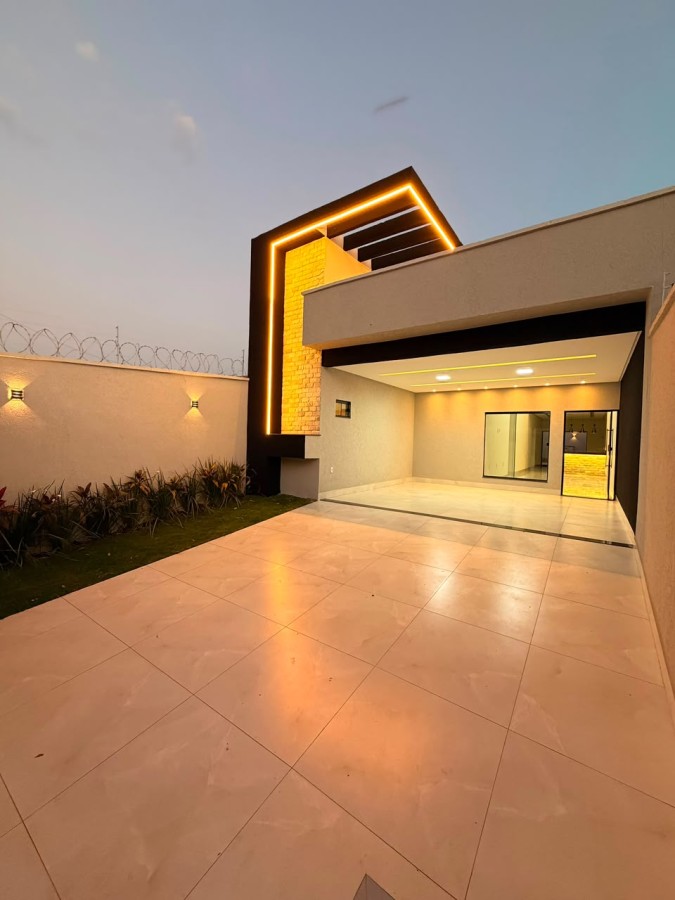 Casa para Venda em Goiânia, Parque João Braz - Cidade Industrial, 3 dormitórios, 3 suítes, 3 banheiros, 2 vagas — foto
