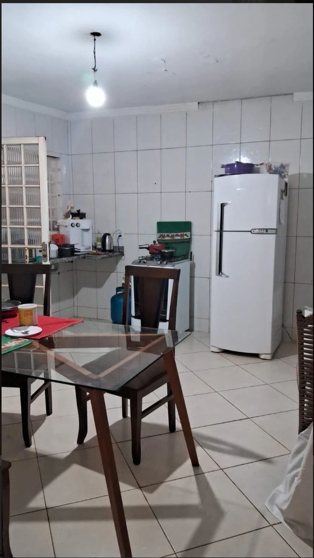 MARIAH IMÓVEIS VENDE EXCELENTE CASA AGEO NO SETOR SUL DO GAMA COM ESPAÇO AMPLO — foto