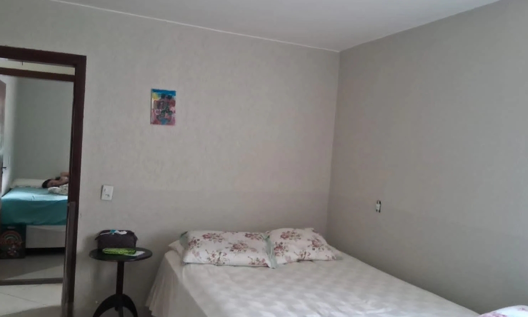 MARIAH IMÓVEIS VENDE EXCELENTE CASA AGEO NO SETOR SUL DO GAMA COM ESPAÇO AMPLO — foto