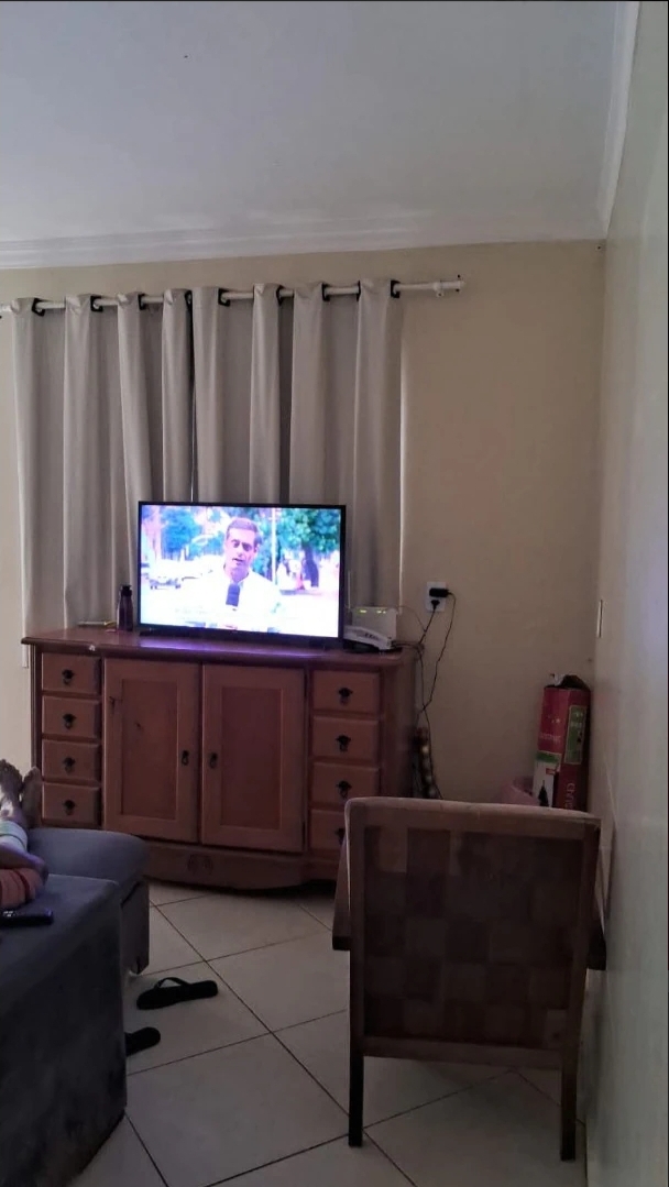 MARIAH IMÓVEIS VENDE EXCELENTE CASA AGEO NO SETOR SUL DO GAMA COM ESPAÇO AMPLO — foto