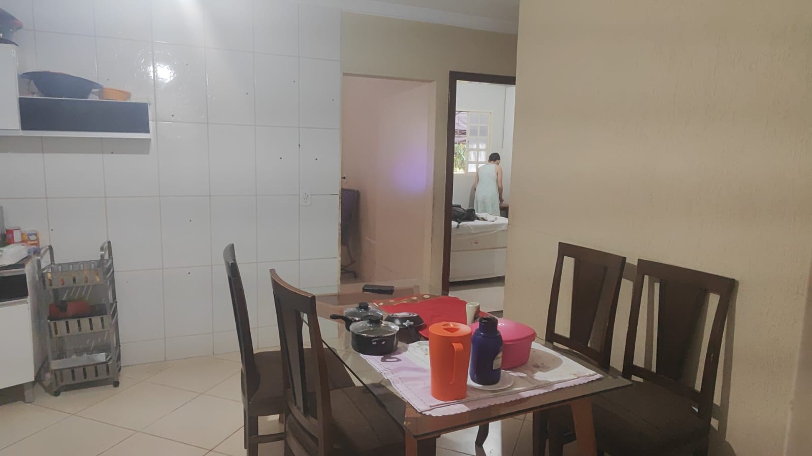 MARIAH IMÓVEIS VENDE EXCELENTE CASA AGEO NO SETOR SUL DO GAMA COM ESPAÇO AMPLO — foto