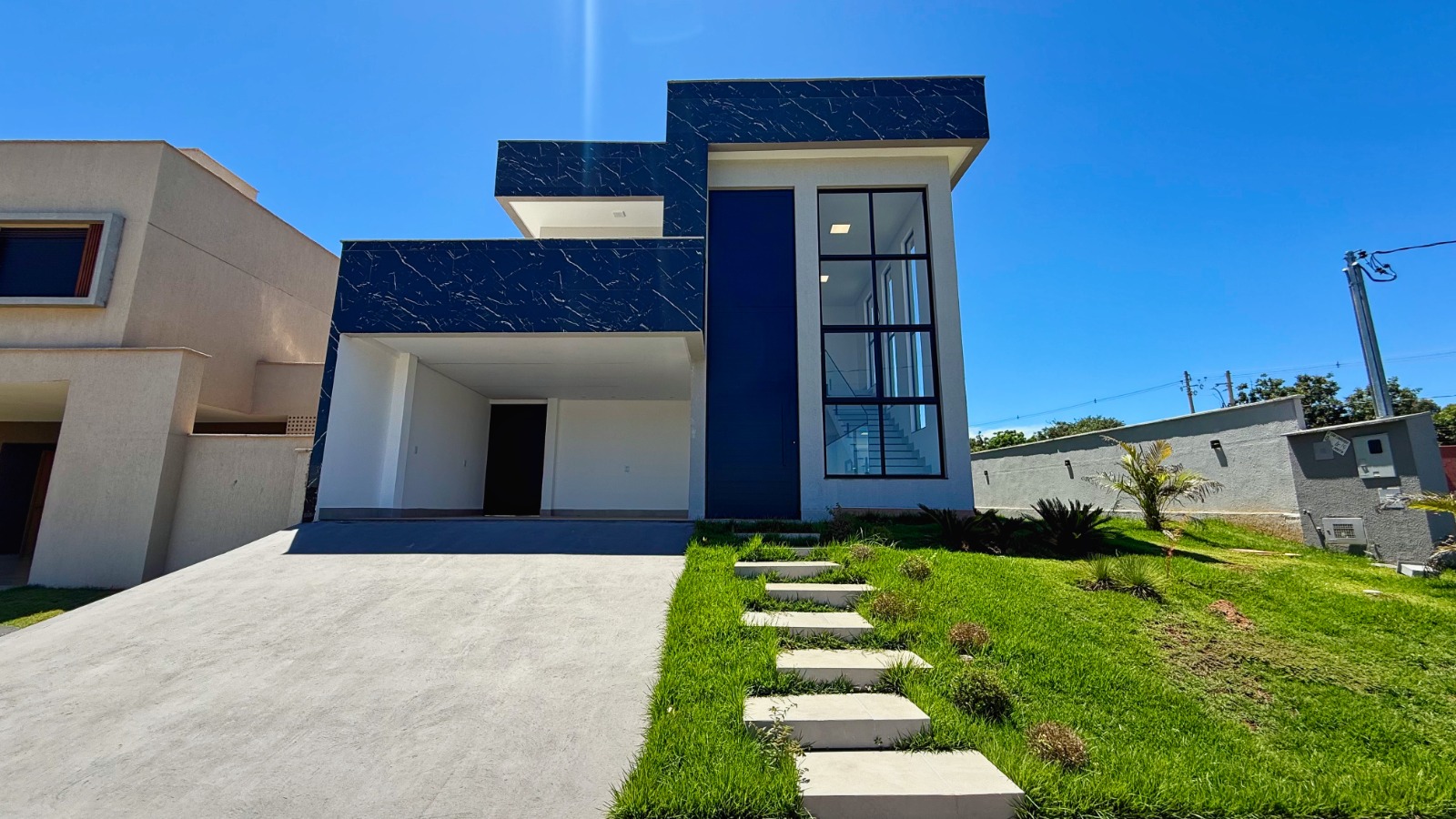 Sobrado à Venda - Jardins Porto | Goiânia - GO — foto
