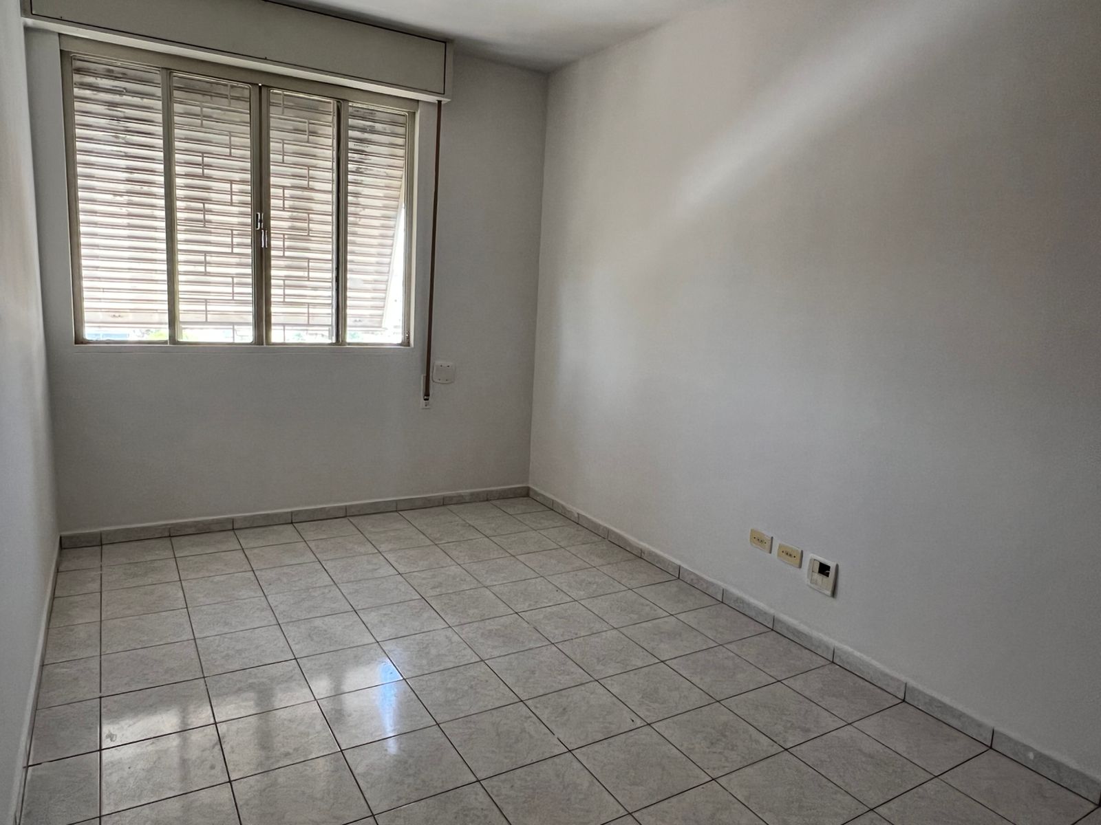 Apartamento à Venda - Setor Central | Goiânia - GO — foto