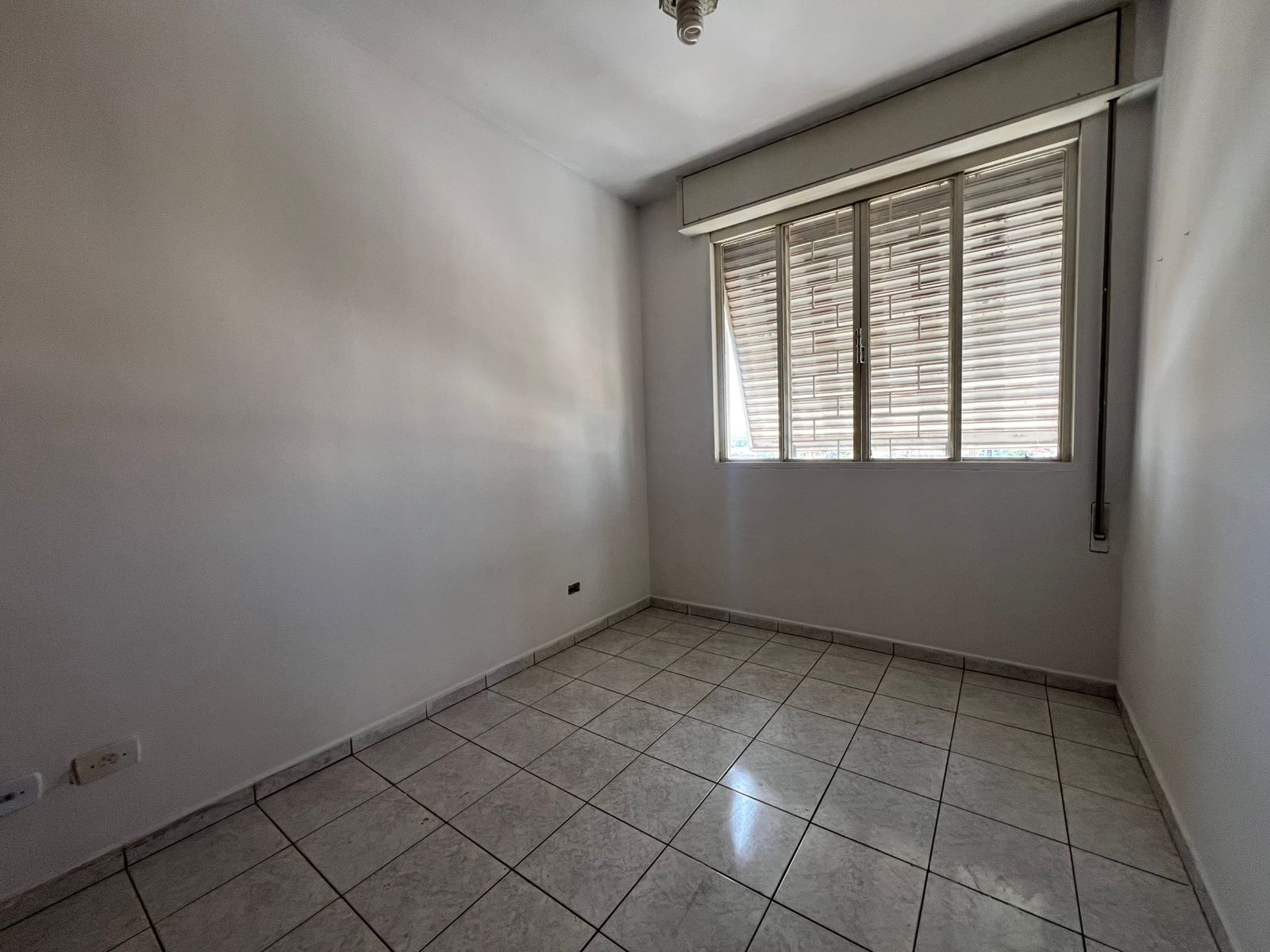 Apartamento à Venda - Setor Central | Goiânia - GO — foto