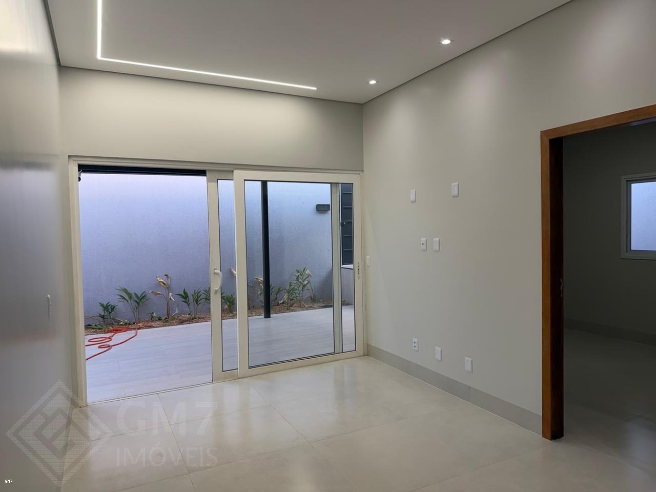 Casa à Venda com 3 Quartos – Setor Garavelo | Aparecida de Goiânia/GO — foto