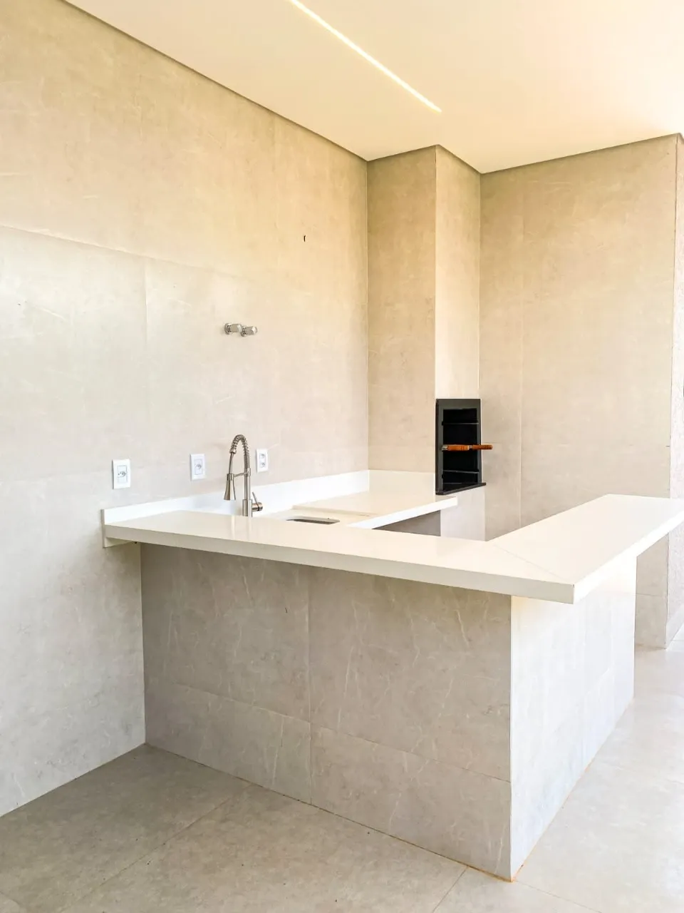 Casa em Condomínio à Venda - Terras Alpha Residencial 1 | Senador Canedo - GO — foto