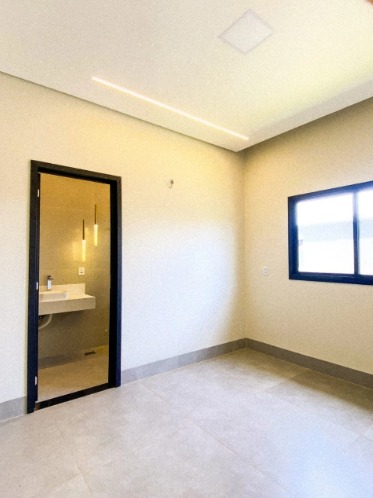 Casa em Condomínio à Venda - Terras Alpha Residencial 1 | Senador Canedo - GO — foto