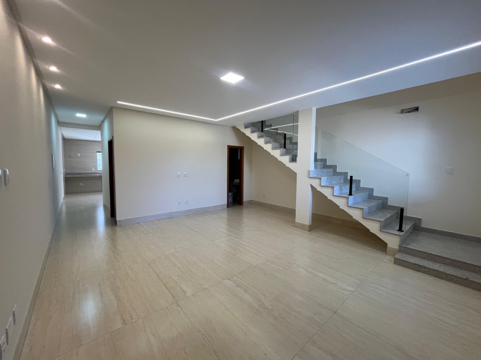 Casa, 4 quartos, 225 m² - Foto 19