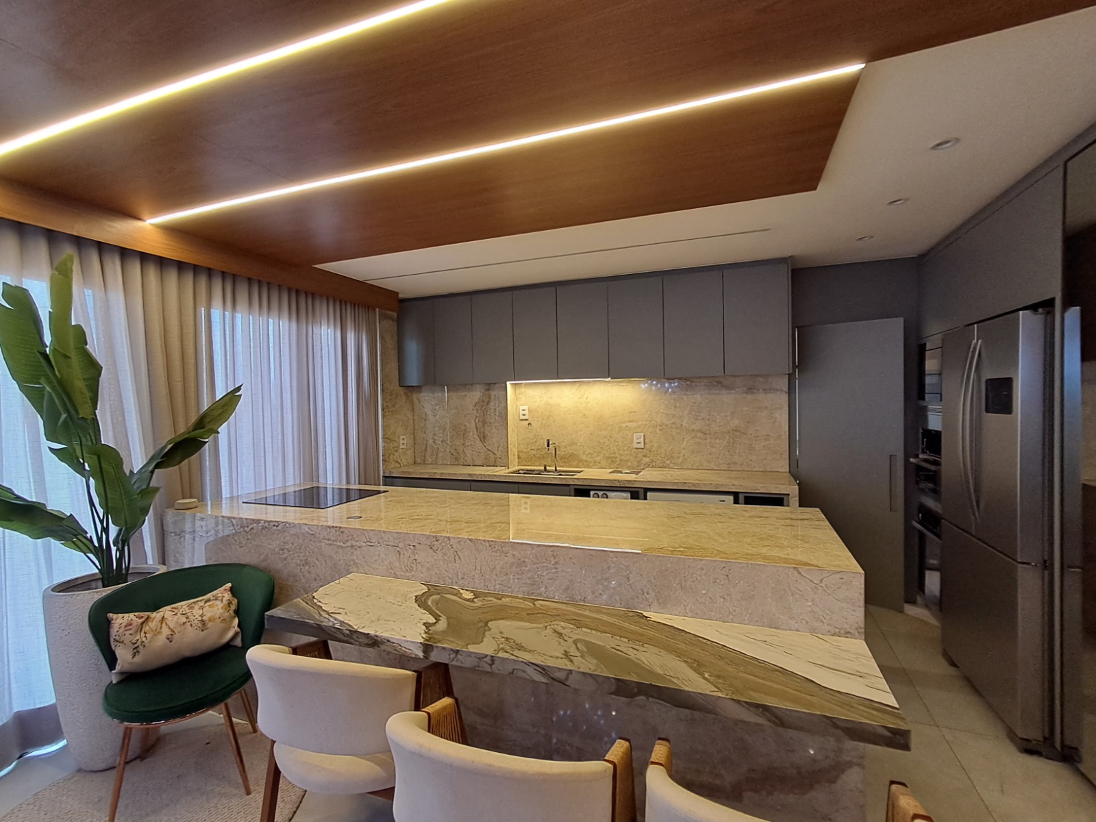 Apartamento, 3 quartos, 162 m² - Foto 2