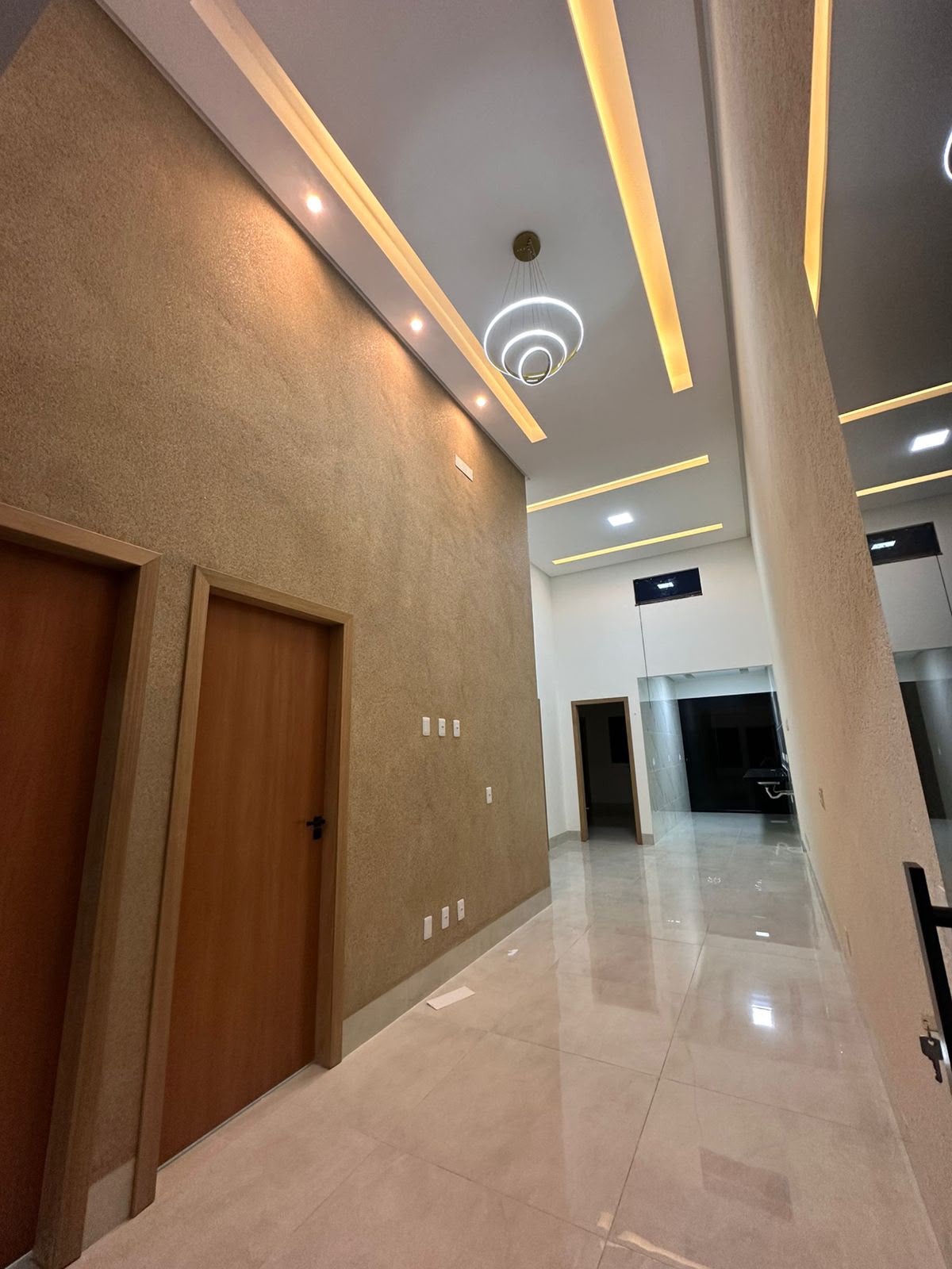 Casa à Venda – Residencial Solar Bougainville | Goiânia/GO — foto