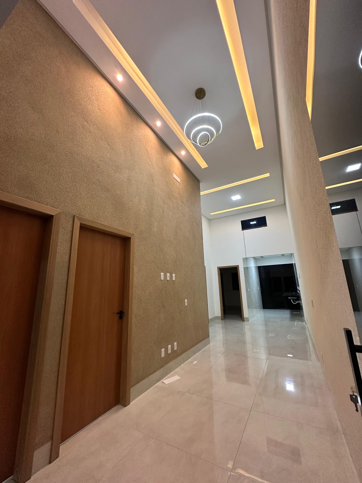 Casa à Venda – Residencial Solar Bougainville | Goiânia/GO — foto