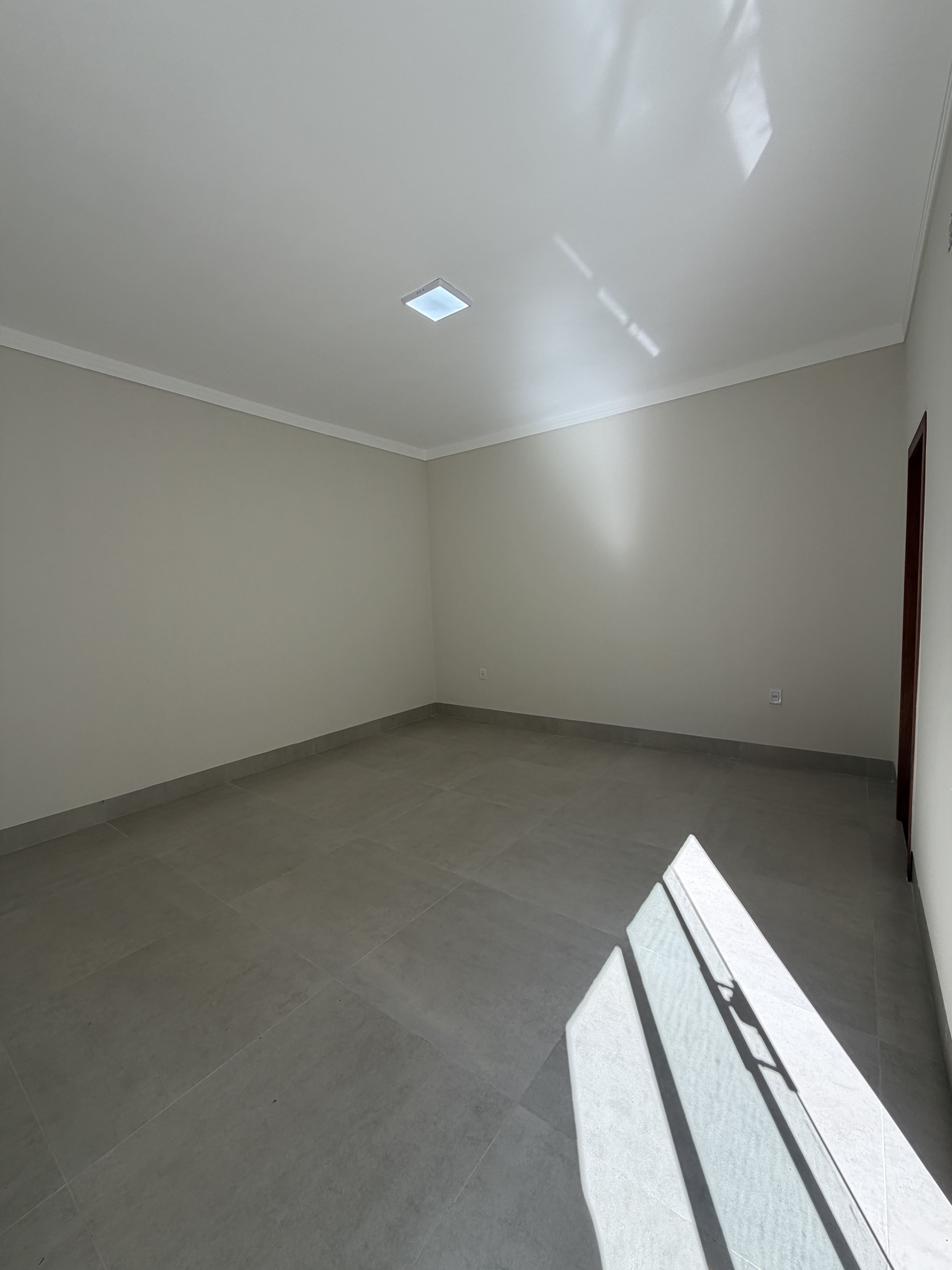 Casa à Venda – Bairro das Indústrias | Aparecida de Goiânia - GO — foto
