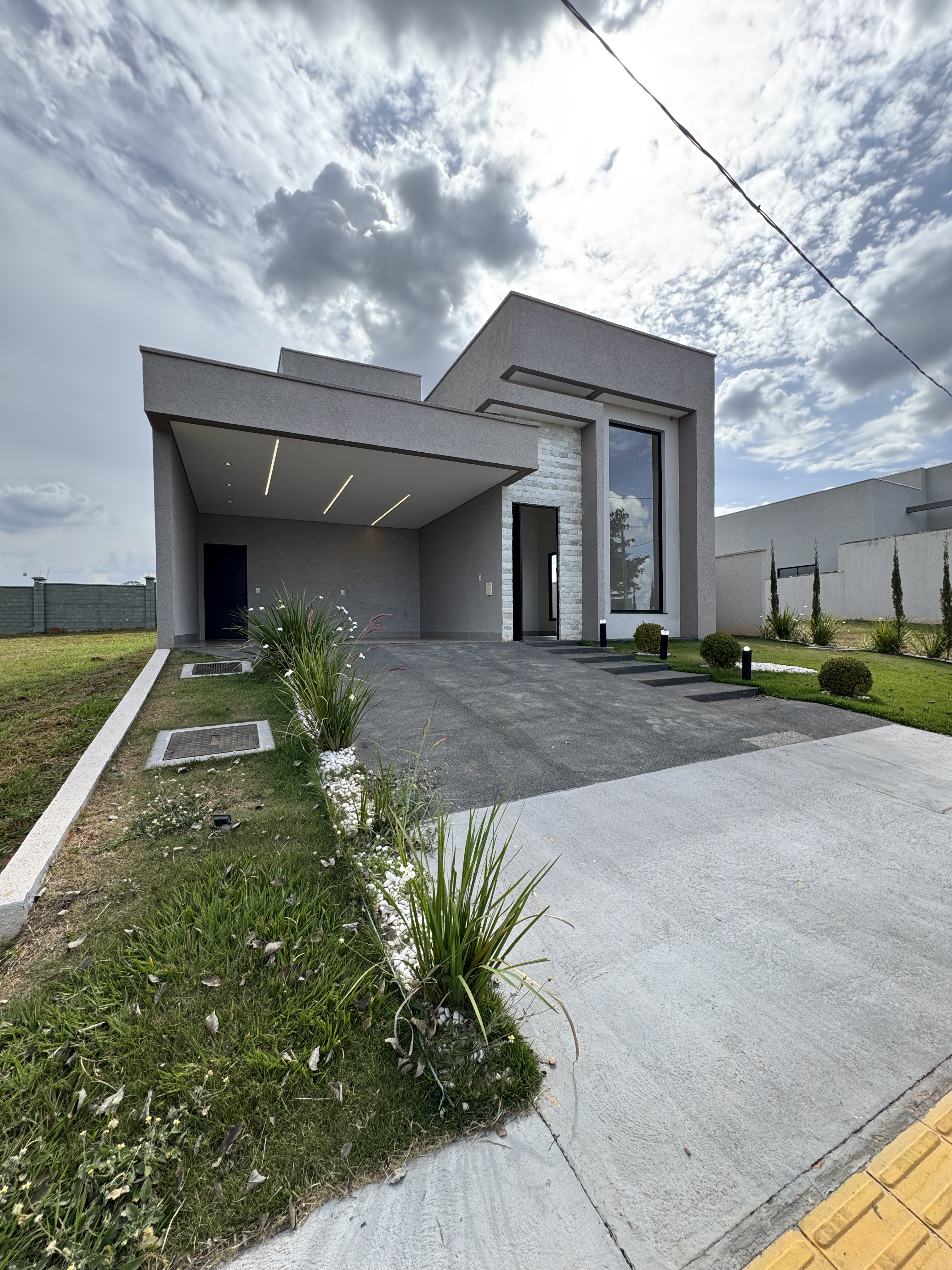 Casa de Alto Padrão à Venda - Terras Alpha Residencial 1 | Senador Canedo - GO — foto