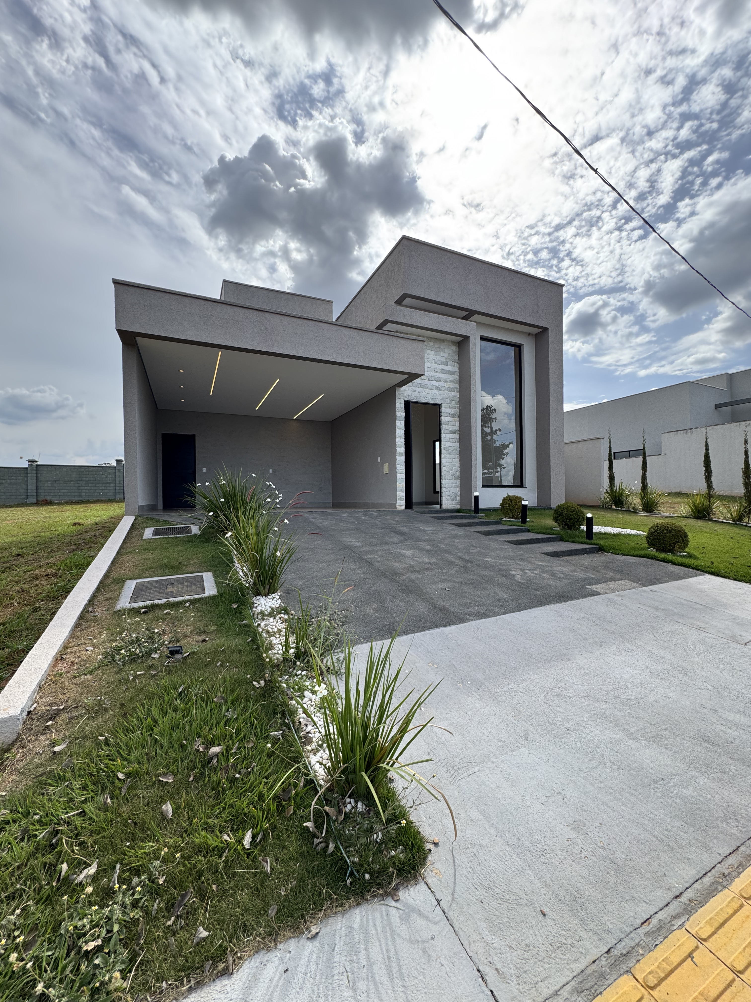 Casa de Alto Padrão à Venda - Terras Alpha Residencial 1 | Senador Canedo - GO — foto