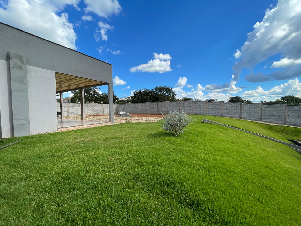 Casa de Alto Padrão à Venda - Condomínio Fechado — foto