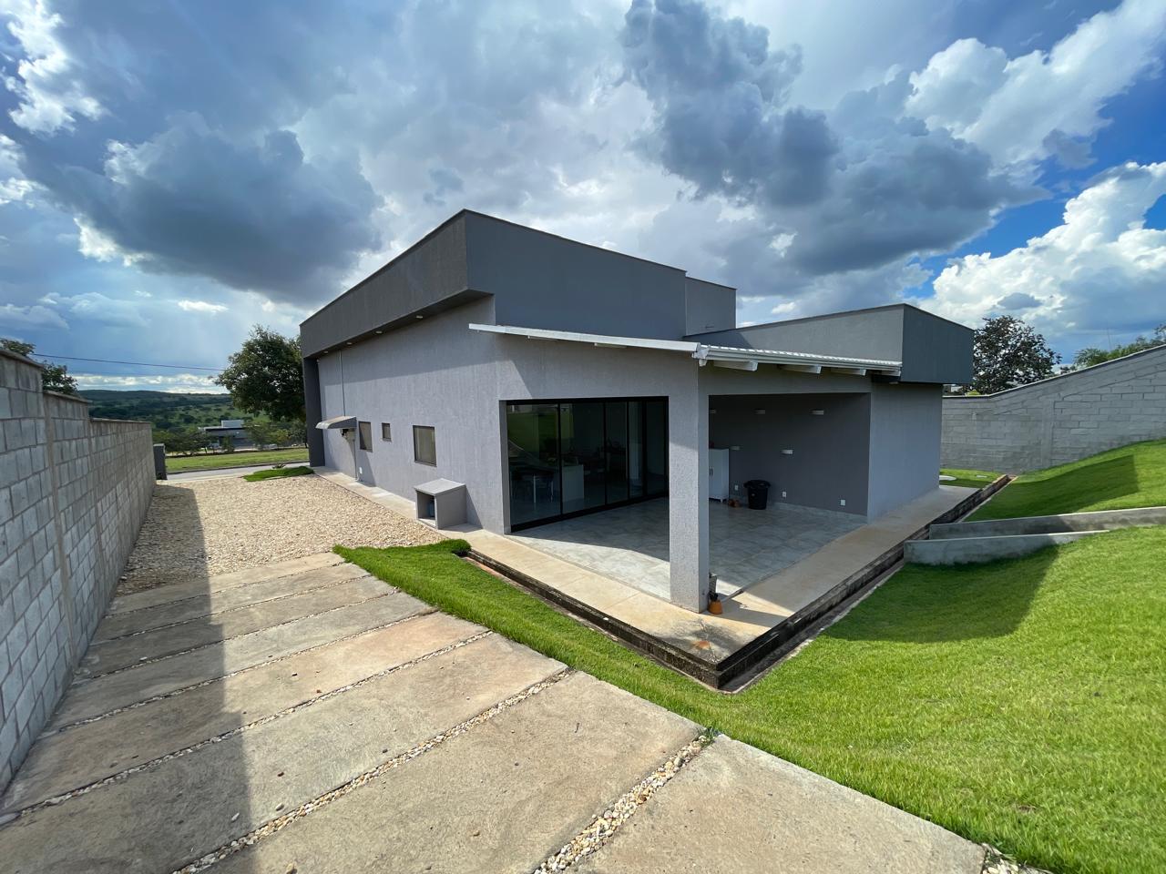 Casa de Alto Padrão à Venda - Condomínio Fechado — foto