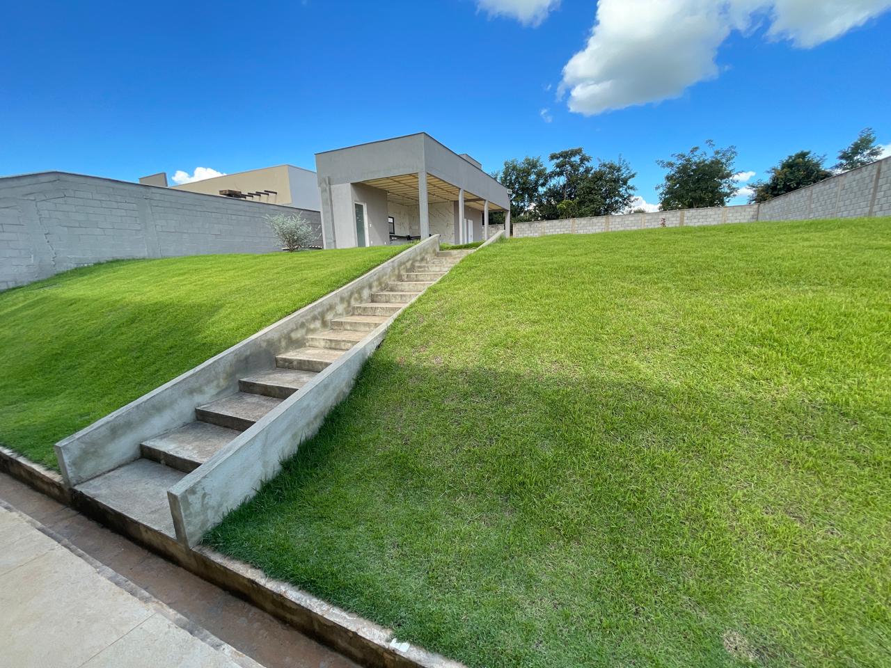 Casa de Alto Padrão à Venda - Condomínio Fechado — foto
