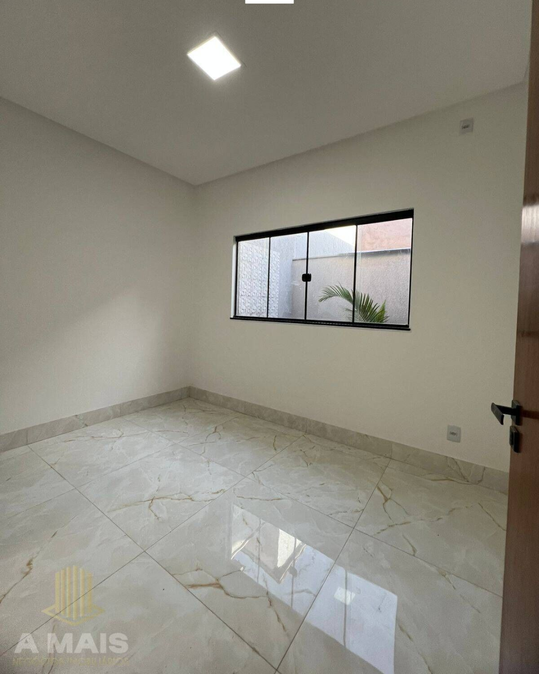 Casa à Venda com 3 Quartos – Setor Goiá 2 | Goiânia/GO — foto