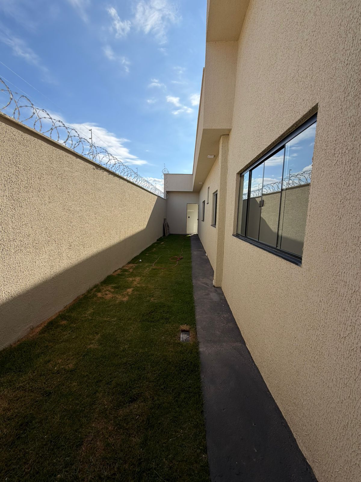 Casa Alto Padrão à Venda - Vila Oliveira | Aparecida de Goiânia - GO — foto