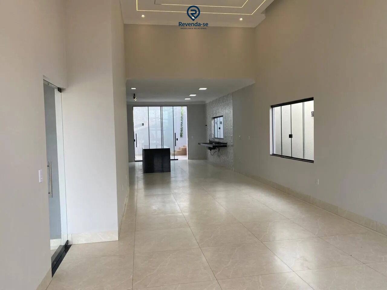 Casa à venda no bairro Senador Canedo em Senador Canedo/GO — foto