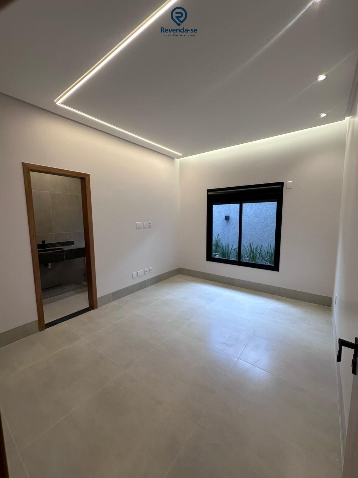 🔥 CASA TÉRREA DE ALTO PADRÃO NO SETOR FAIÇALVILLE – GOIÂNIA/GO 🔥 — foto