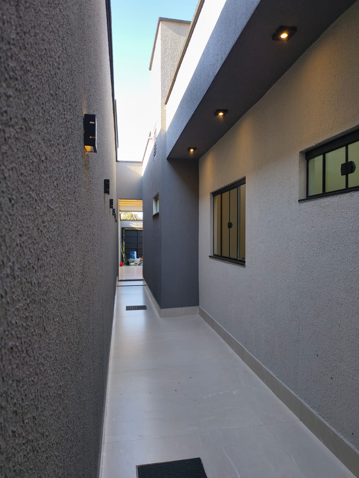 Linda casa de 3 quartos no Costa Paranhos — foto