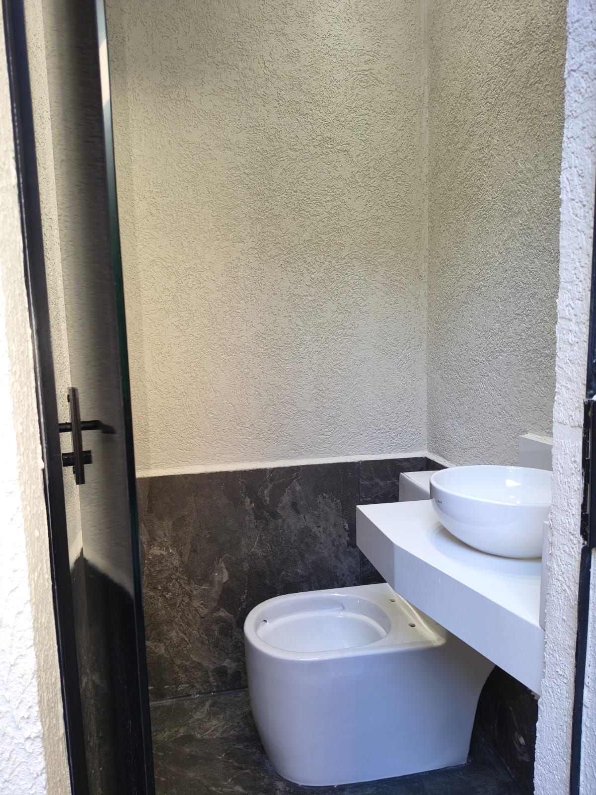 Linda casa de 3 quartos no Costa Paranhos — foto