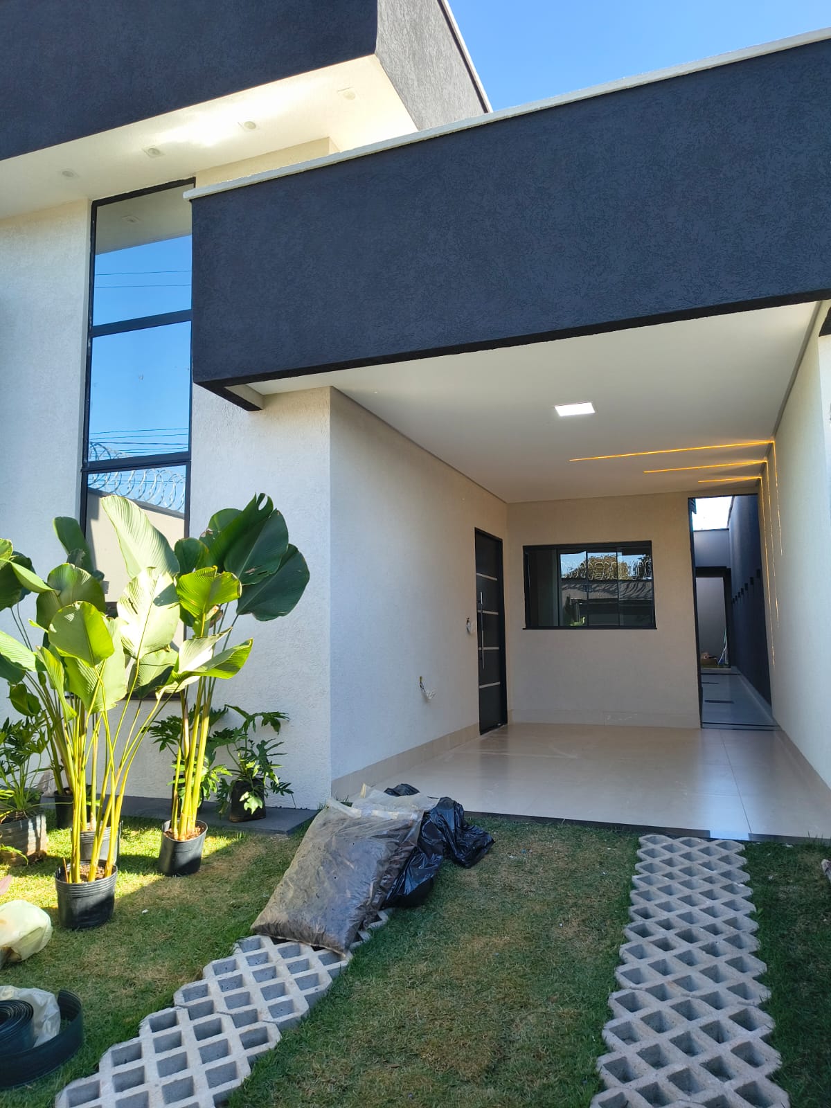 Linda casa de 3 quartos no Costa Paranhos — foto
