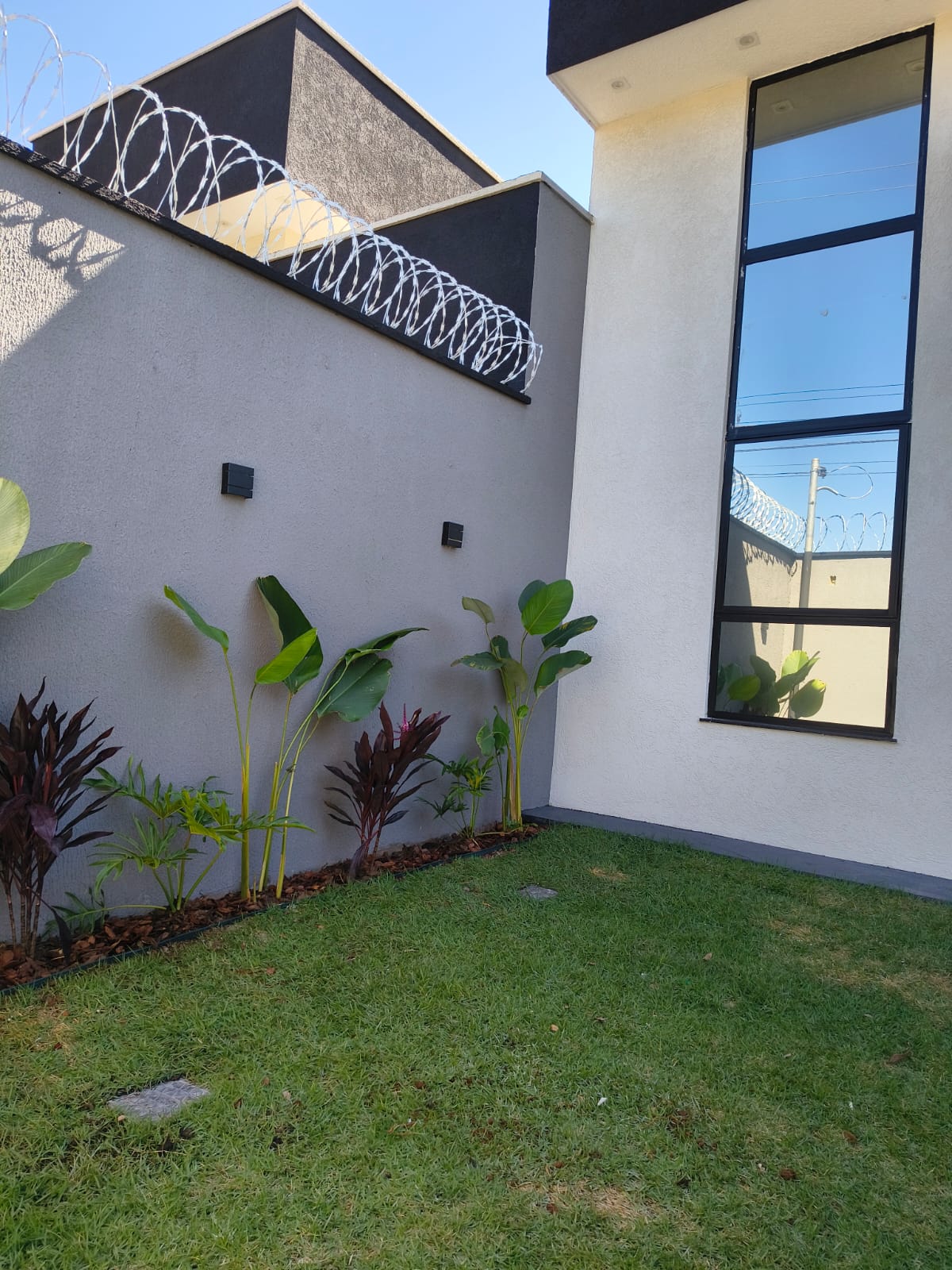 Linda casa de 3 quartos no Costa Paranhos — foto