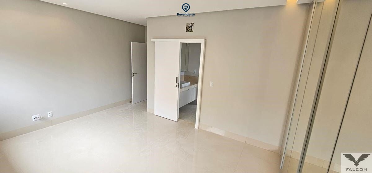 Imponente Sobrado Novo no Jardins Valência - O Lar dos Seus Sonhos! — foto