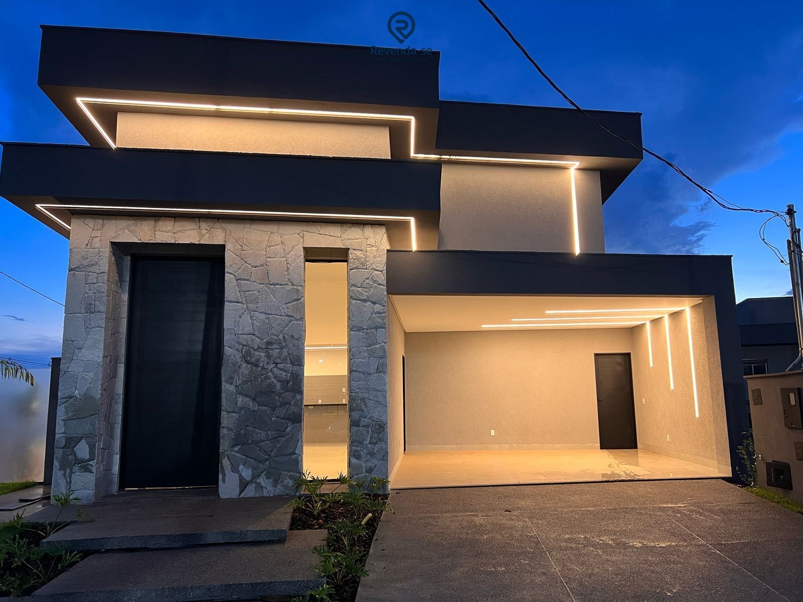Casa no Jardins Capri - Senador Canedo — foto