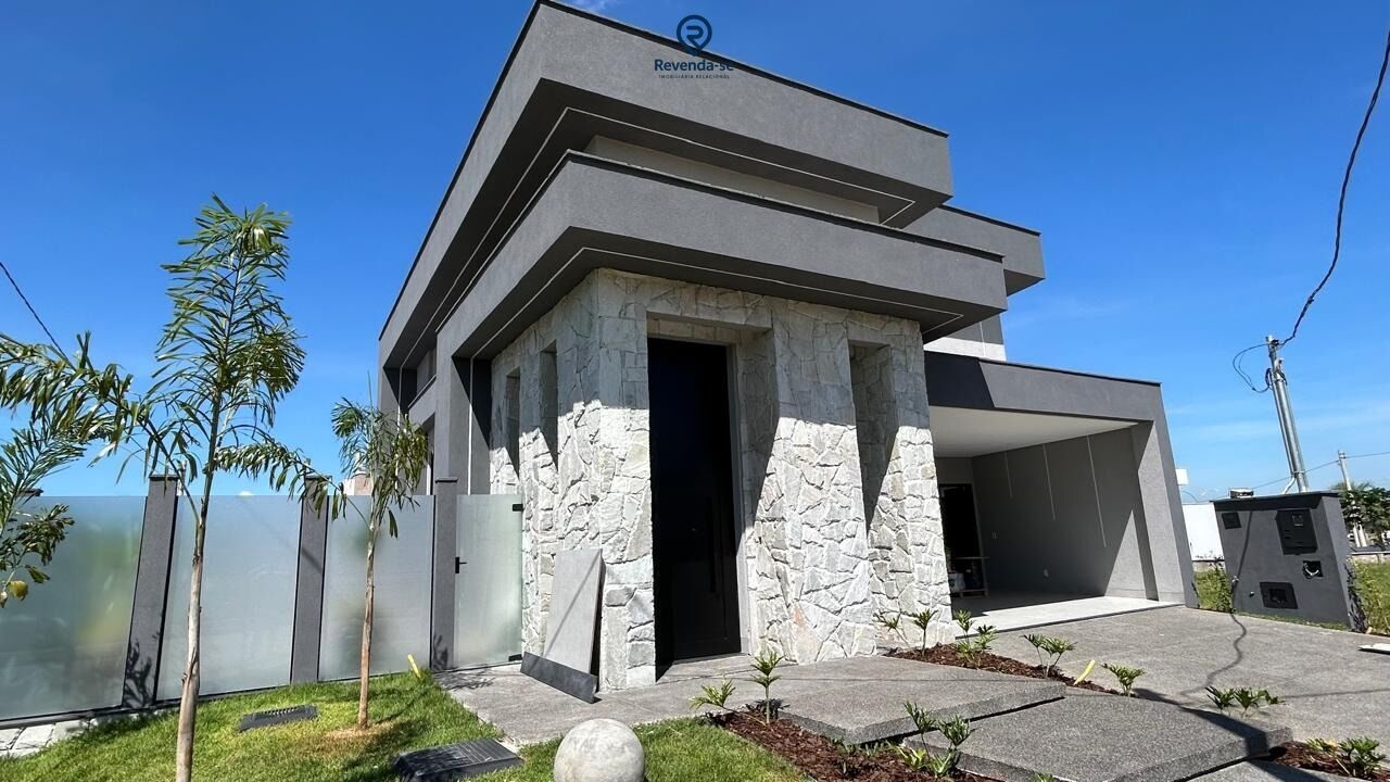 Casa no Jardins Capri - Senador Canedo — foto