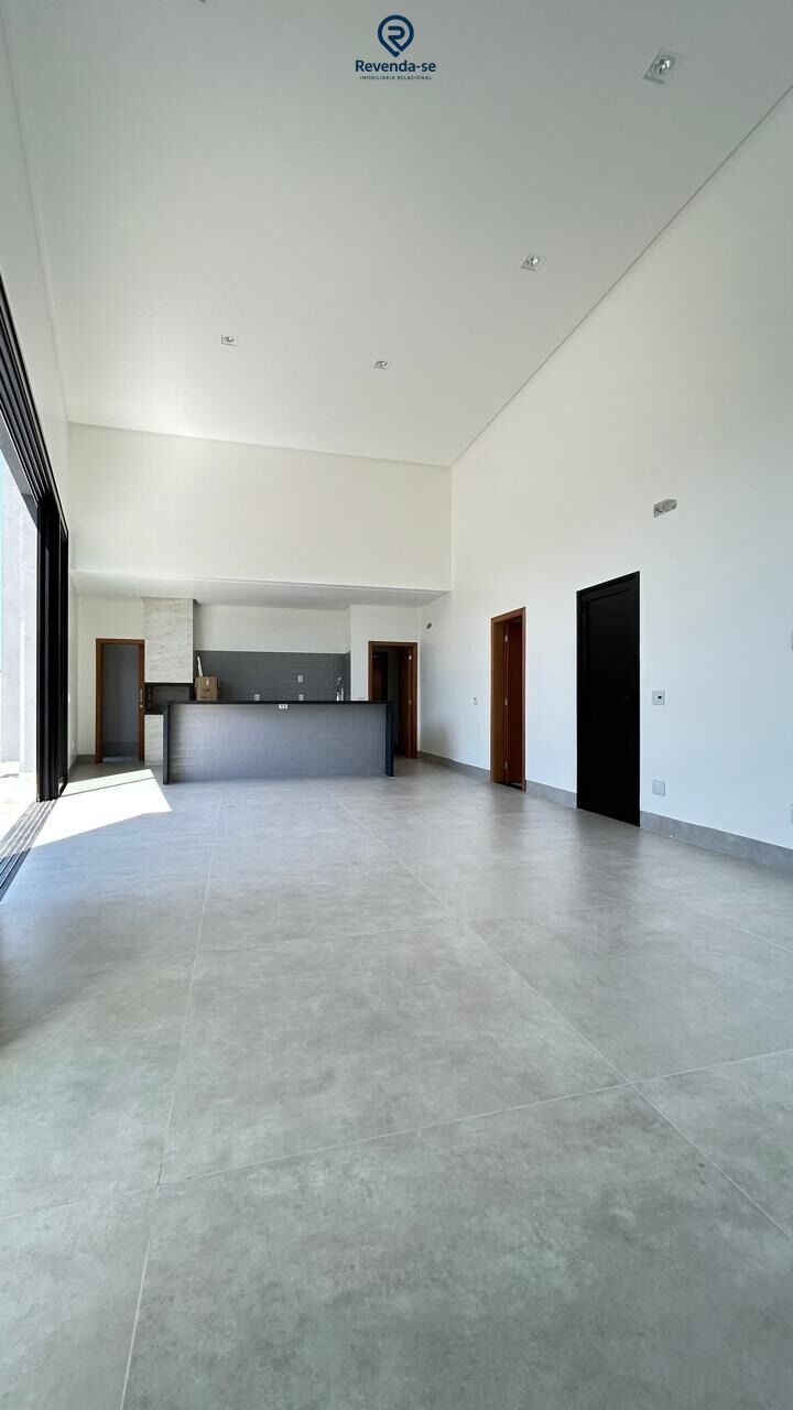 Casa no Jardins Capri - Senador Canedo — foto
