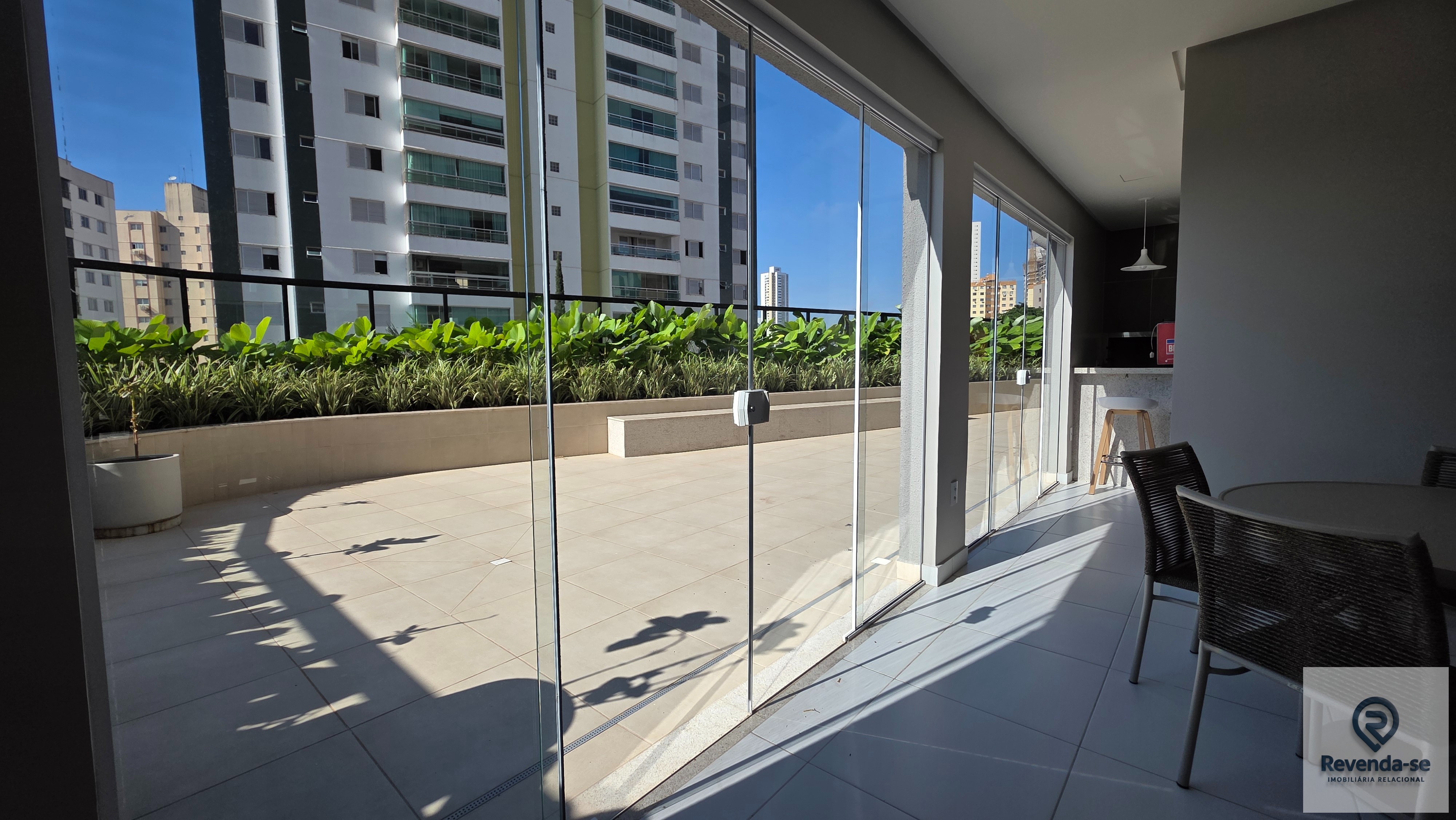 Apartamento 2 Suítes Mobiliado - Próximo Parque Areião — foto