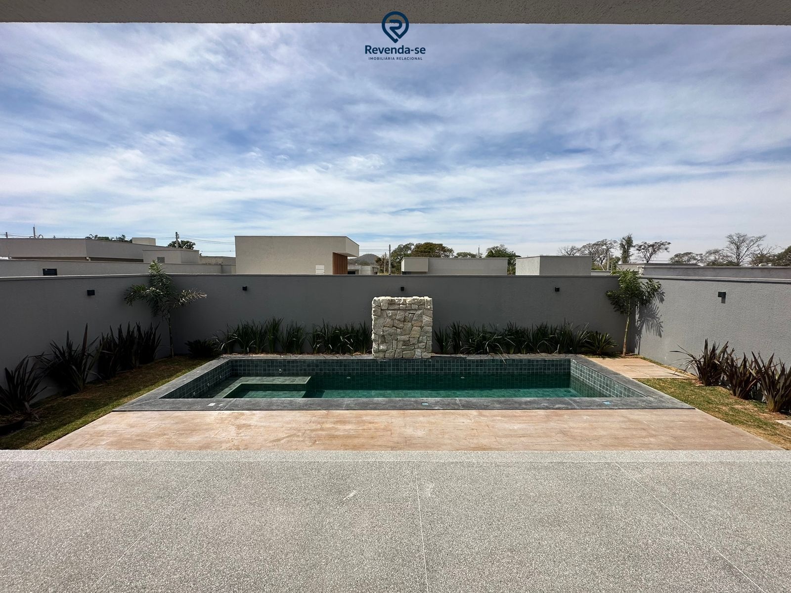 Jardins Nápoles - Casa à venda no bairro Jardins Nápoles - Senador Canedo/GO — foto