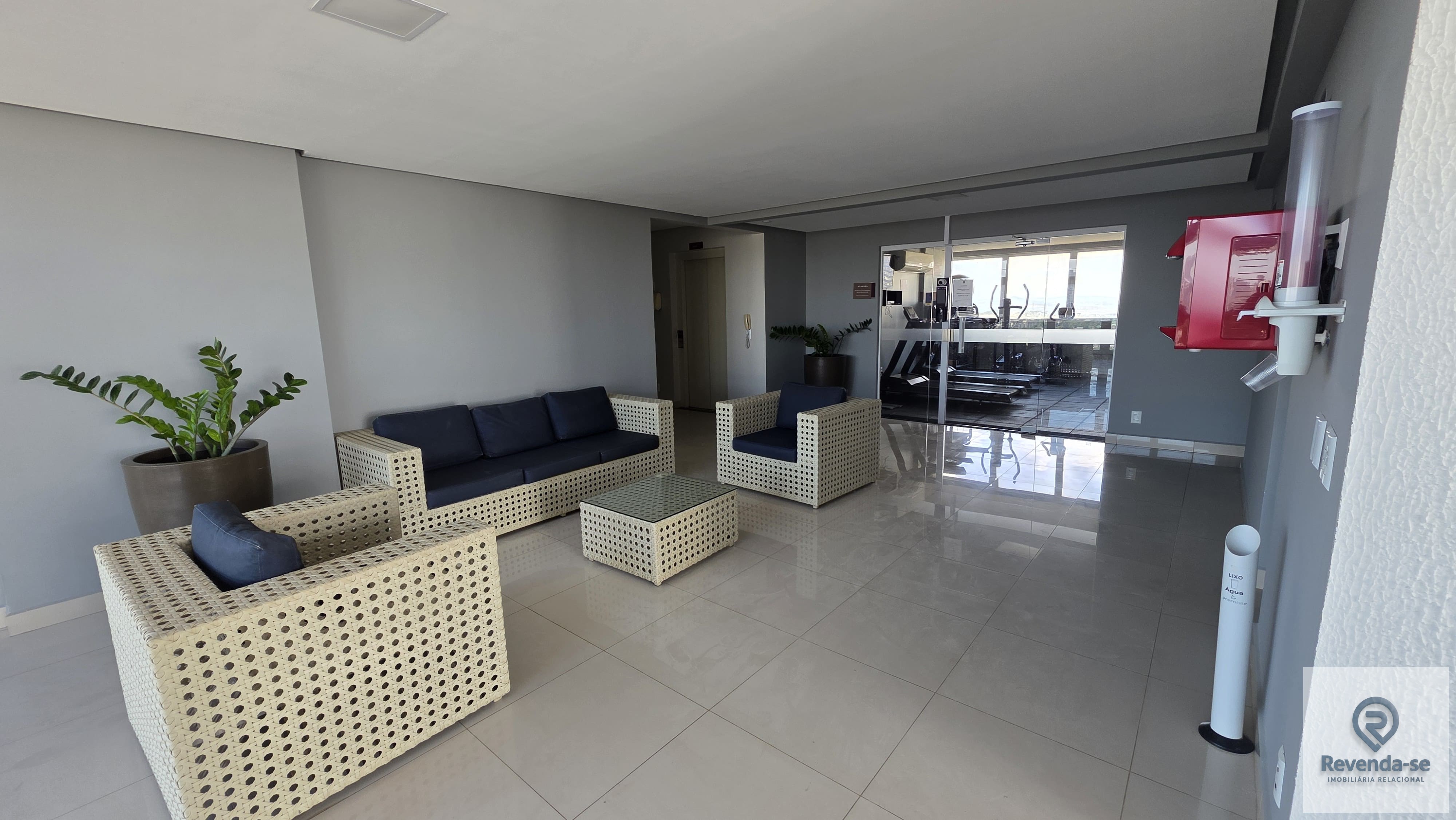 Apartamento 3 Suites  Semimobiliado -  A apenas 2 minutos do Shopping Flamboyant — foto