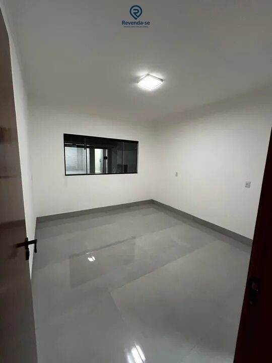 🏡 Casa Moderna de Alto Padrão – 3 Quartos | Cidade Satélite — foto
