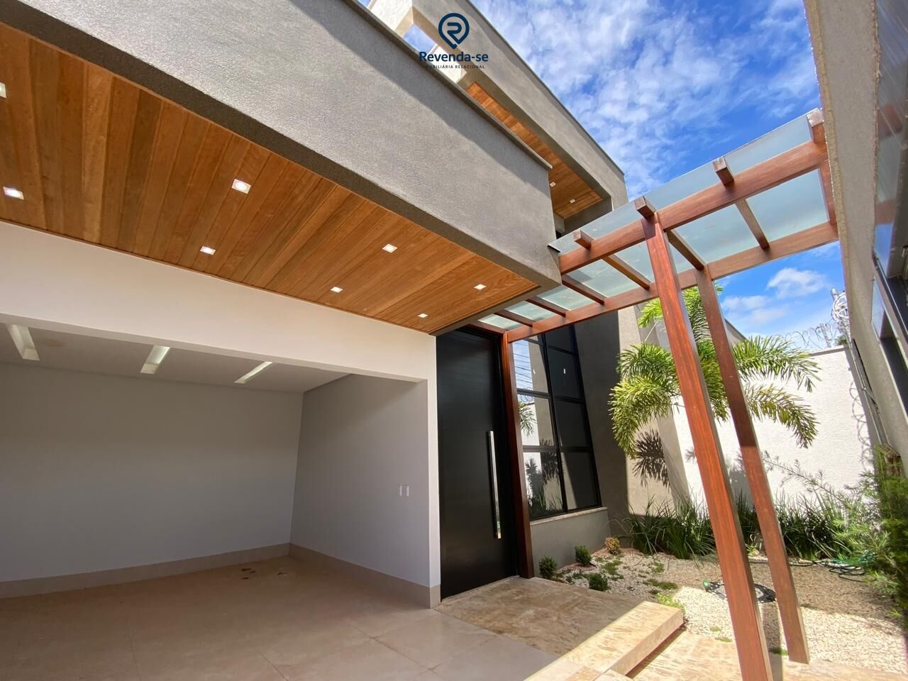 Casa à venda no bairro Setor Cristina II - Trindade/GO — foto