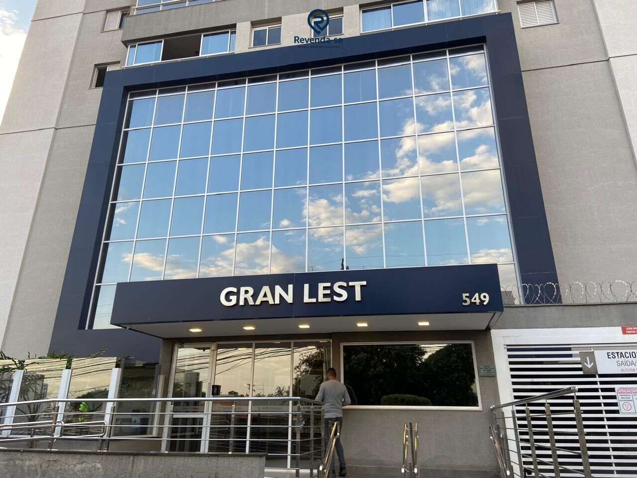 🏢 Edifício Gran Leste – Setor Universitário | 3 Suítes Plenas | 100m² — foto