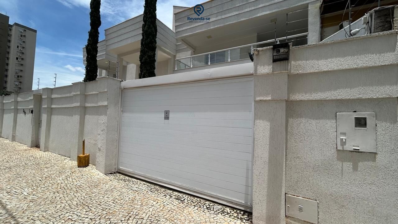 Casa à venda no bairro Setor Bueno - Goiânia/GO — foto