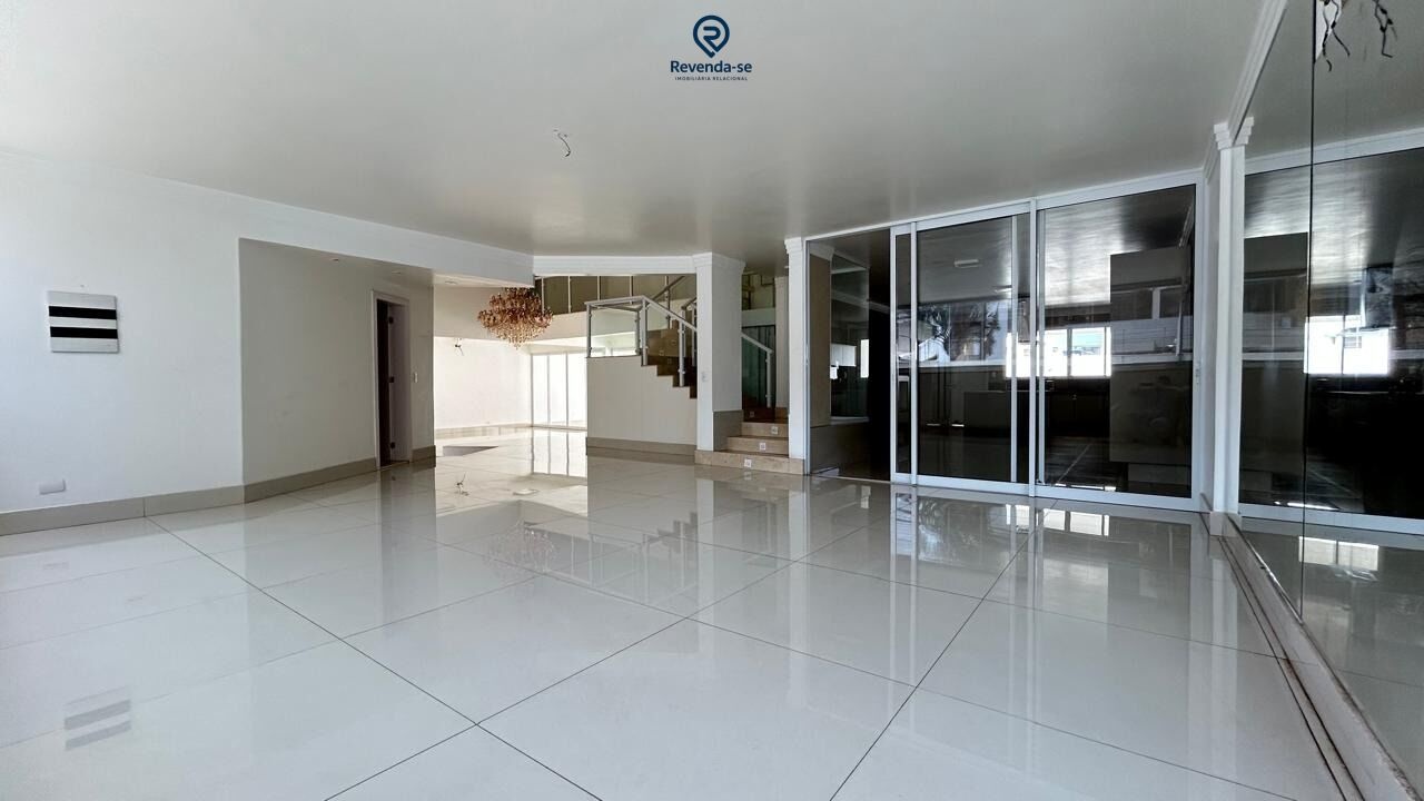 Casa à venda no bairro Setor Bueno - Goiânia/GO — foto