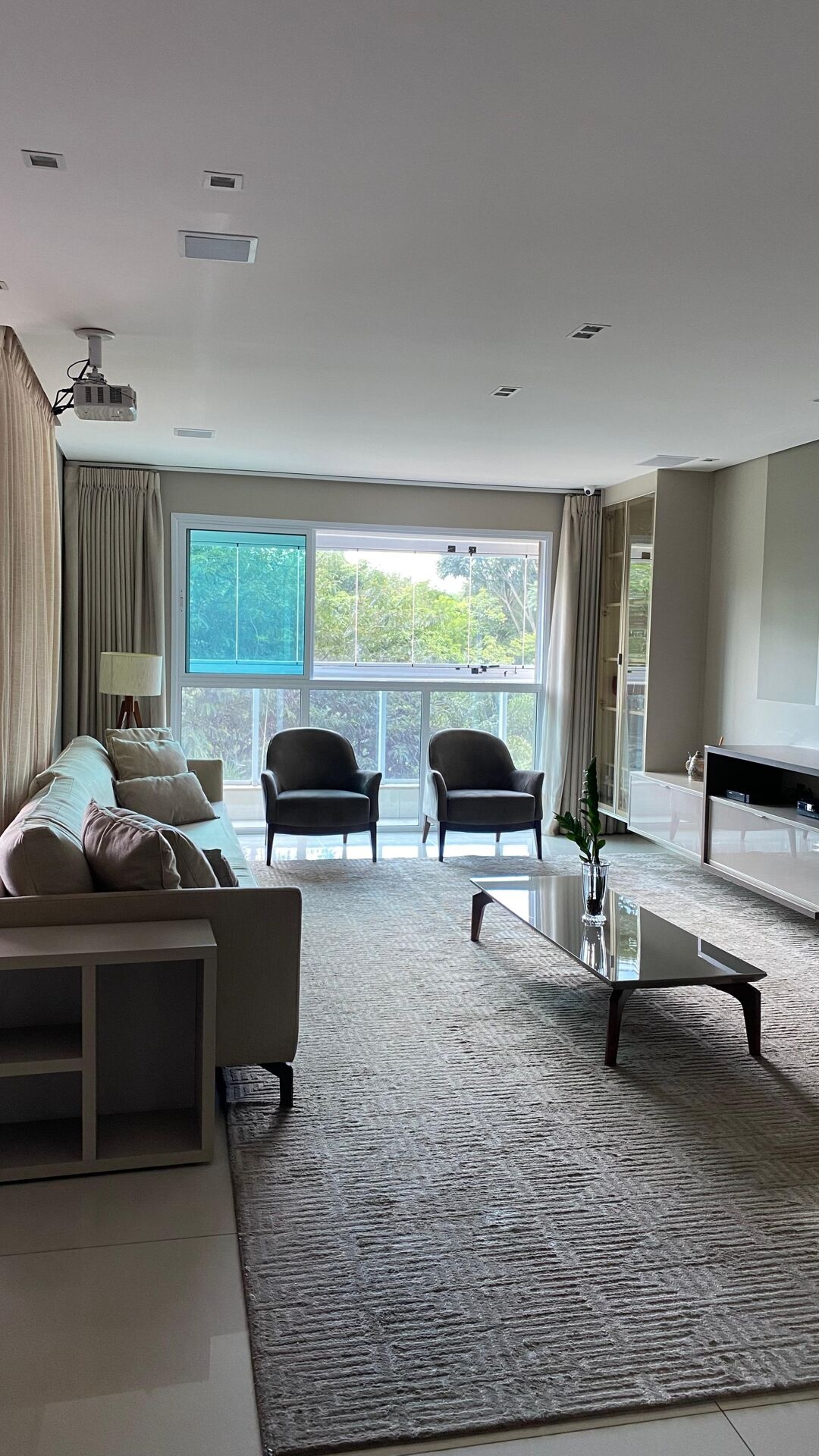 INCRÍVEL APT NA ORLA DO PARQUE FLAMBOYANT — foto