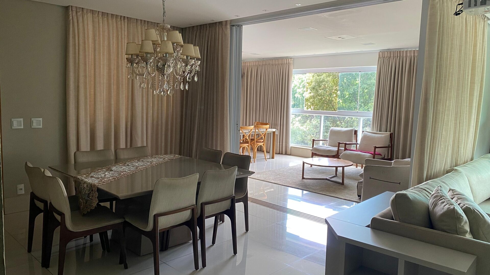 INCRÍVEL APT NA ORLA DO PARQUE FLAMBOYANT — foto