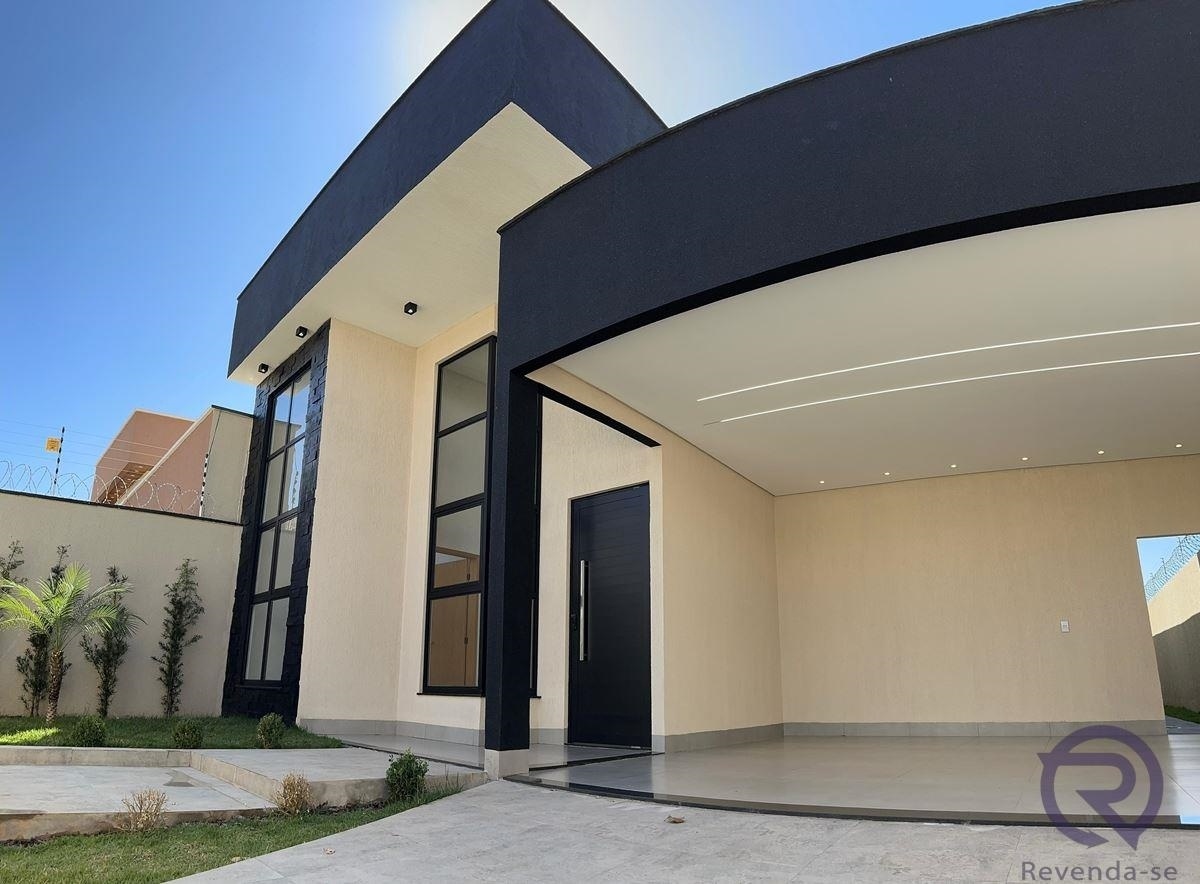Casa à venda no bairro Moinho dos Ventos em Goiânia/GO — foto