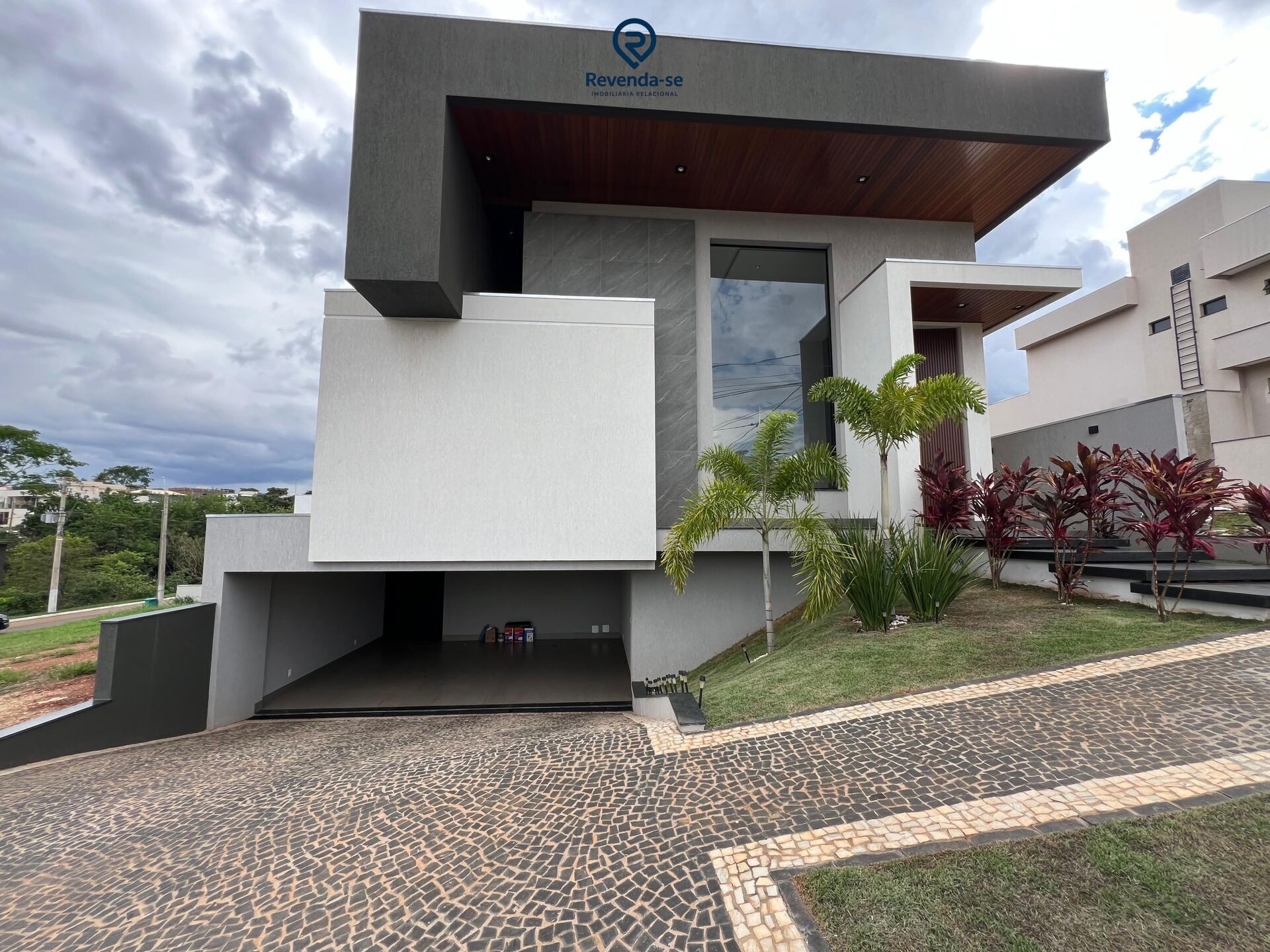 Grand Trianon - Casa à venda no bairro Condomínio Residencial Grand Trianon - Anápolis/GO — foto