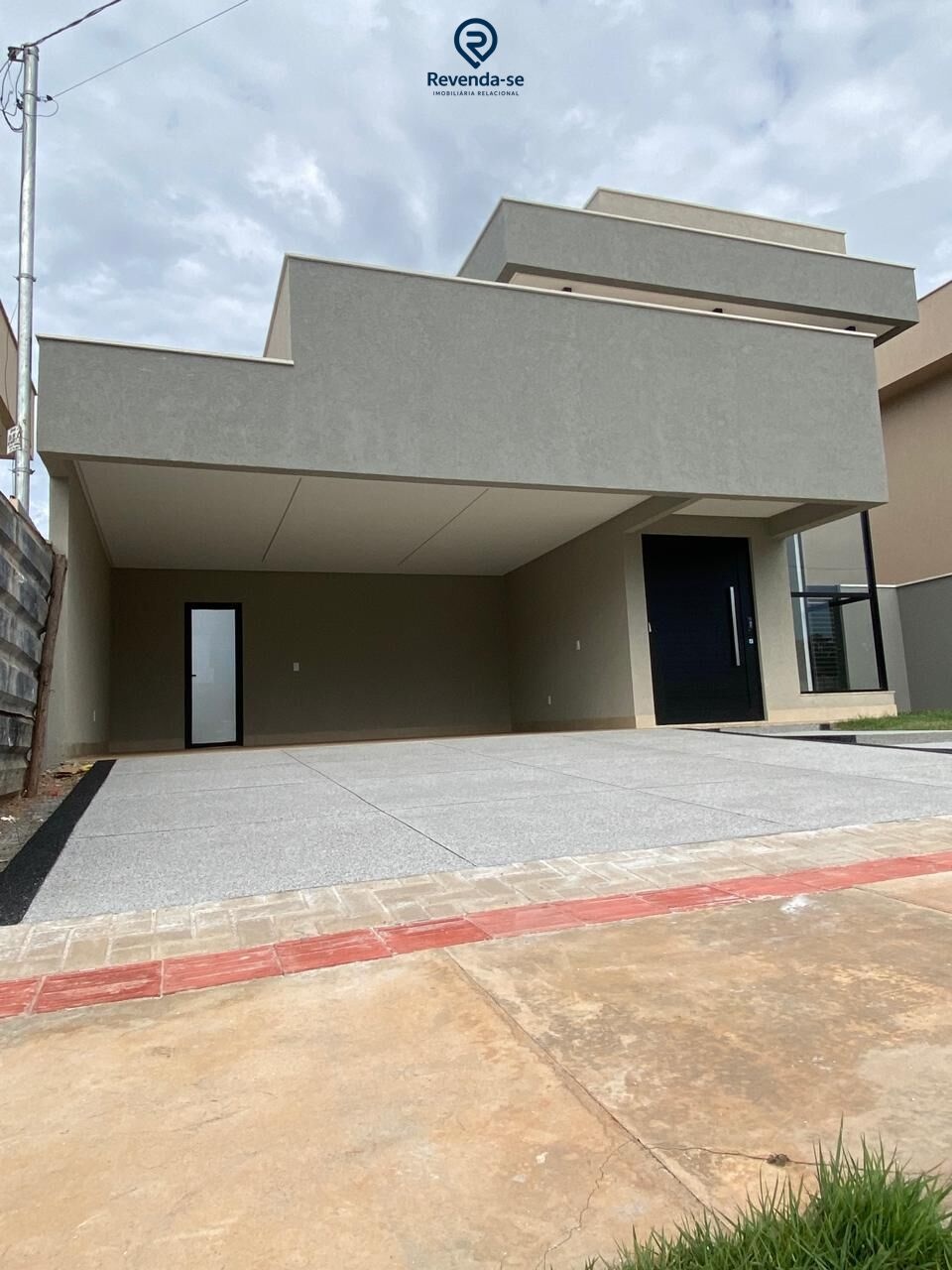 Casa à venda no bairro Residencial Parqville Jacarandá - Aparecida de Goiânia/GO — foto