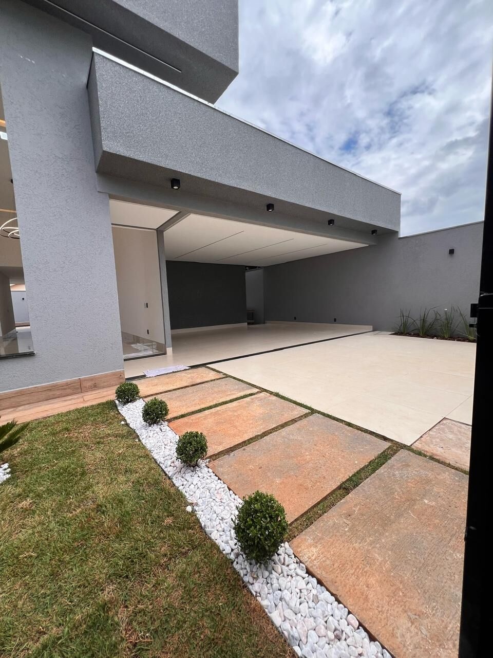 Casa à venda no bairro Setor Faiçalville - Goiânia/GO — foto