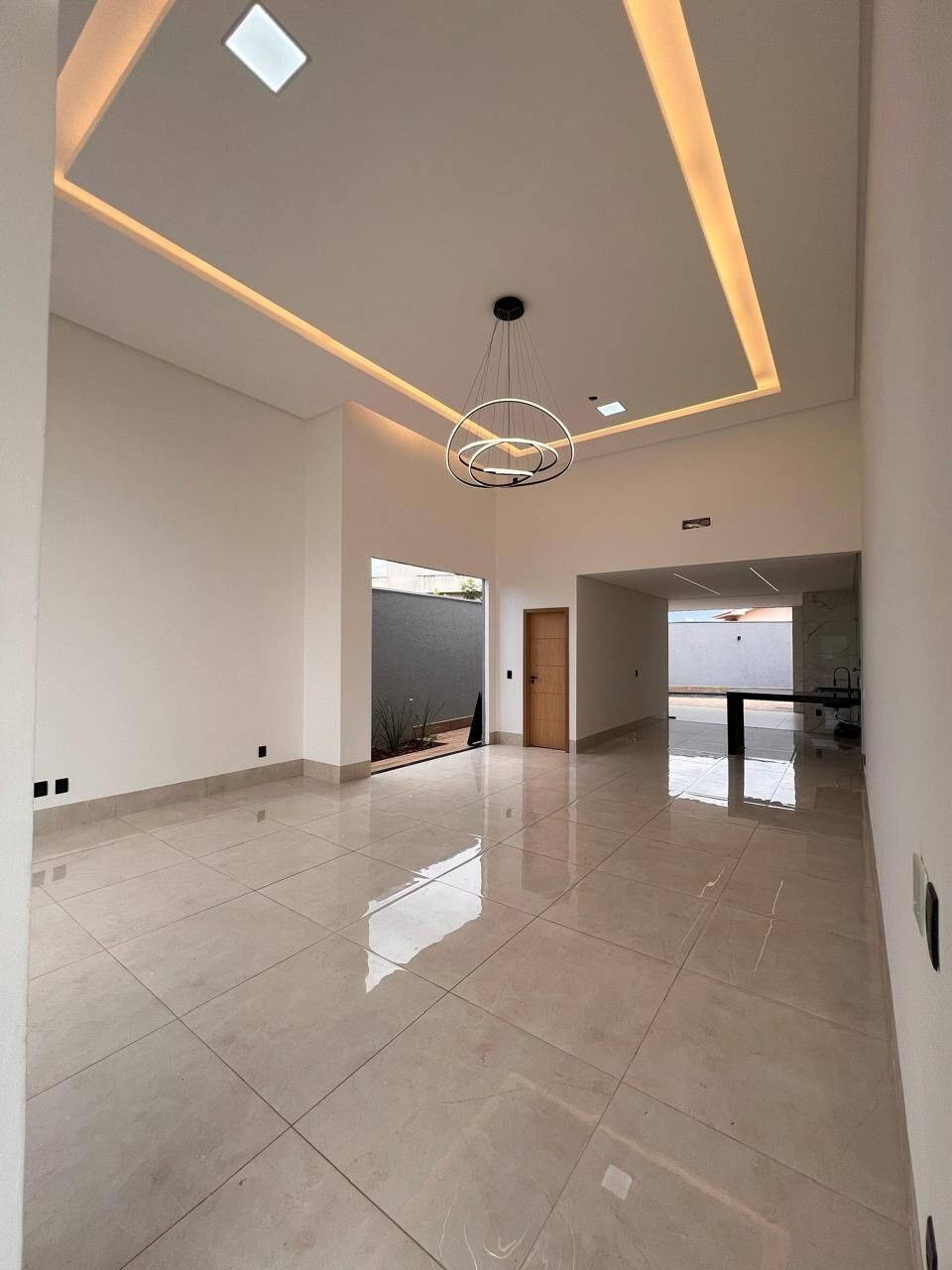 Casa à venda no bairro Setor Faiçalville - Goiânia/GO — foto