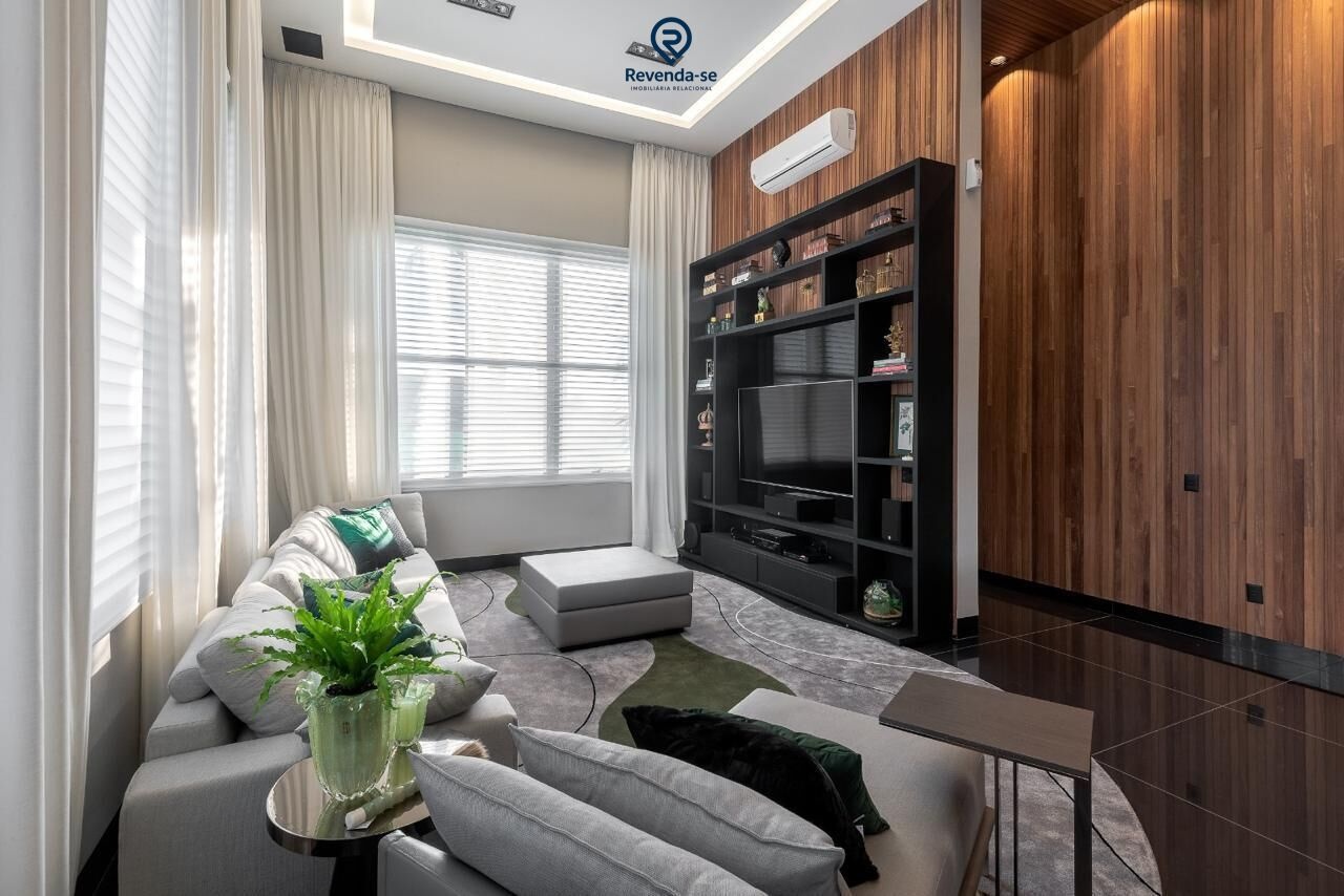 Casa à venda no bairro Residencial Goiânia Golfe Clube - Goiânia/GO — foto